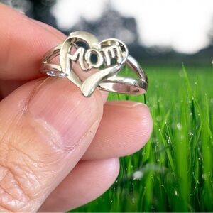 Silver Heart 'Mom' Ring, Mothers Day Gift, Silver Heart Mom Gift, Sz 5